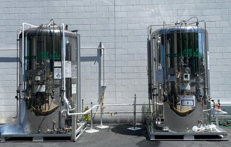 cryogenic deflashing liquid nitrogen tank
