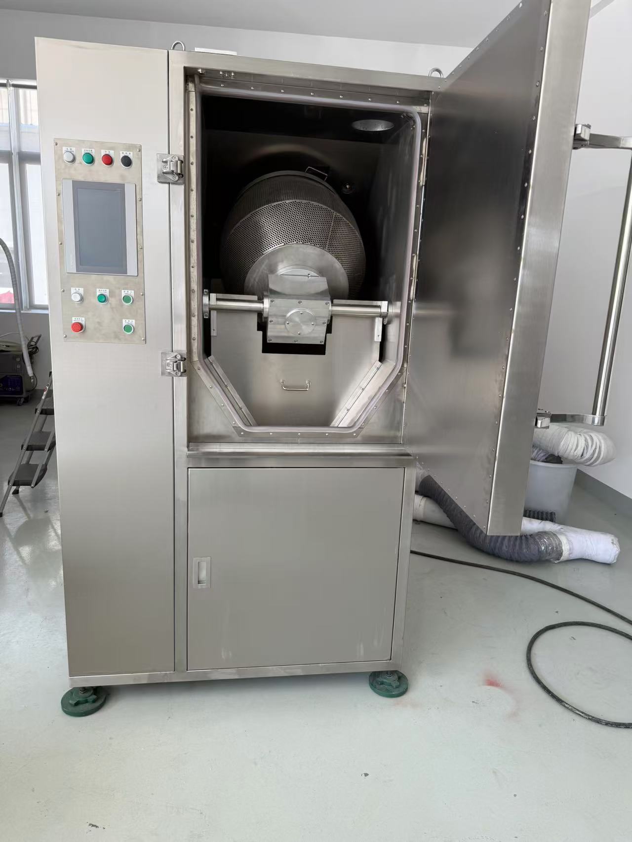 China PEGE cryogenic deburring machine, cryogenic deflashing machine China PEGE cryogenic deburring machine, cryogenic deflashing machin