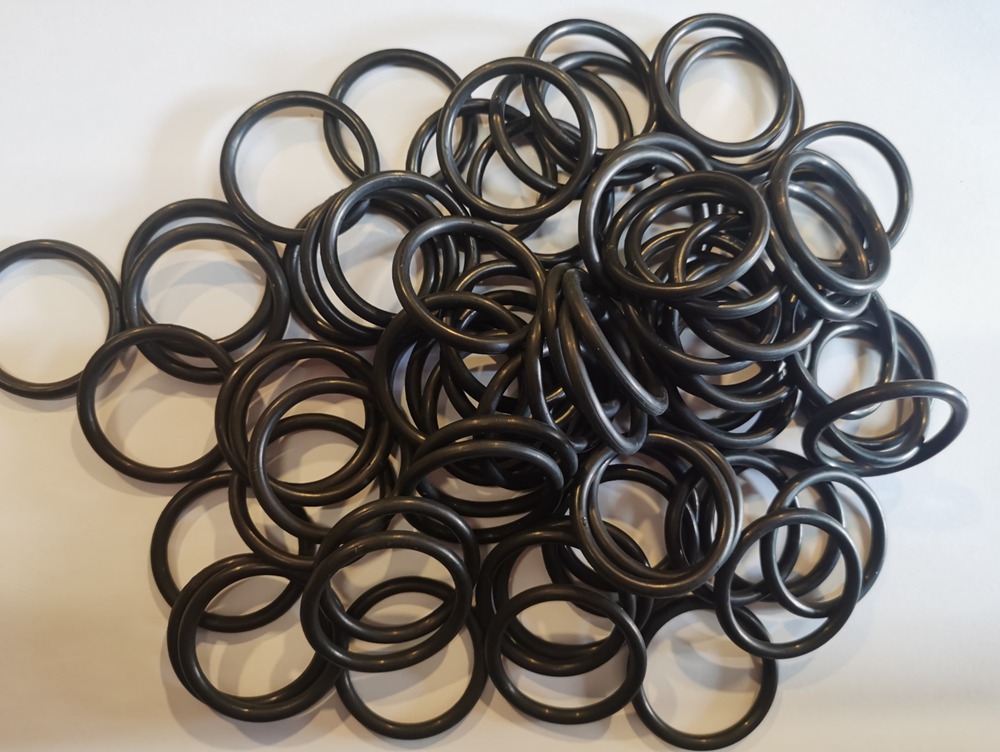Cryogenic deflashed O rings